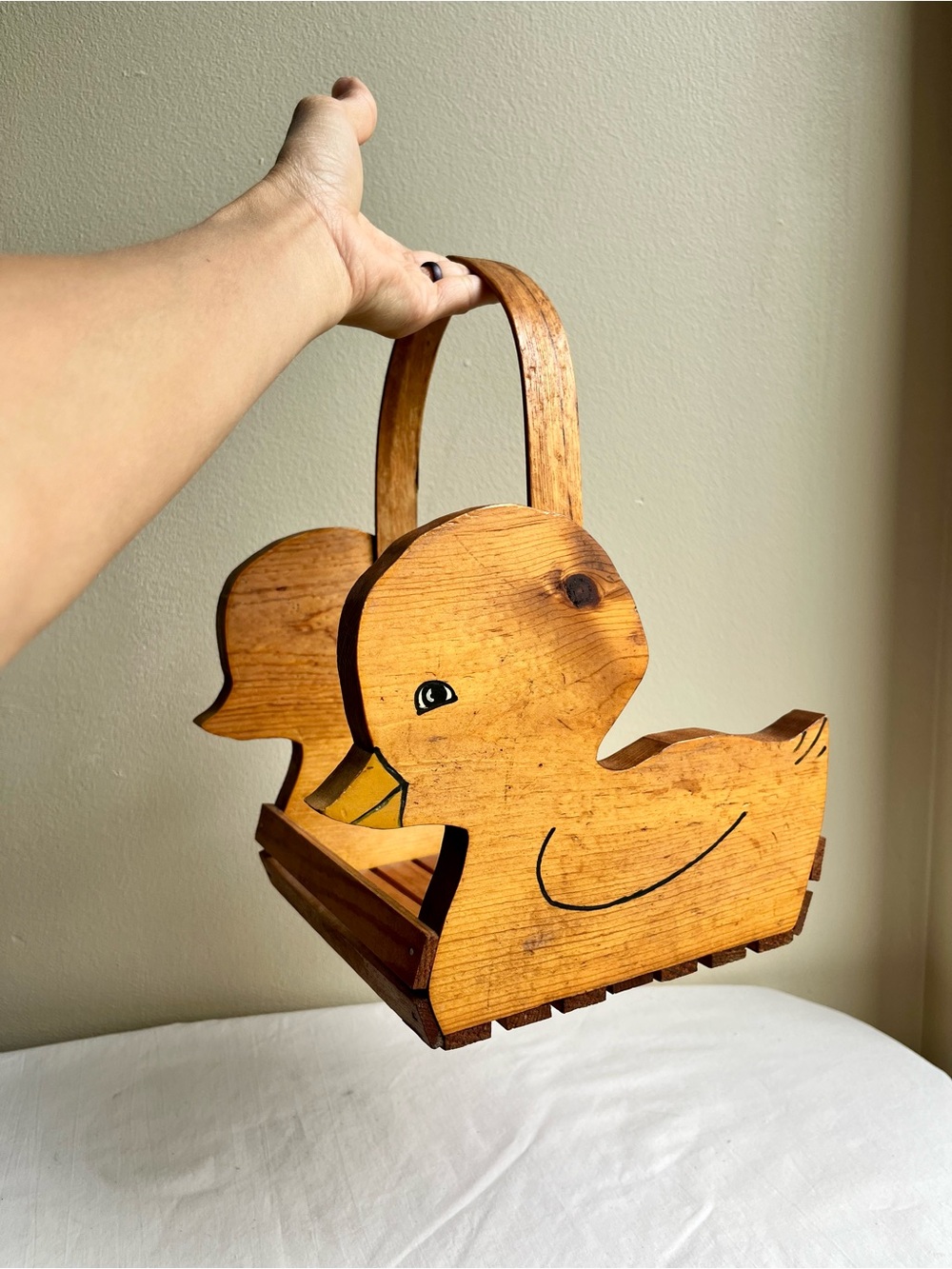 Vintage Wooden Duck Basket - Natural Brown